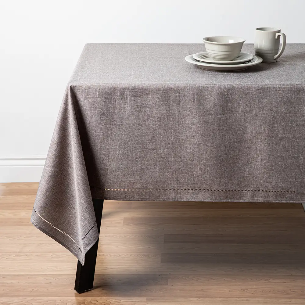 Best Fabric for Tablecloth